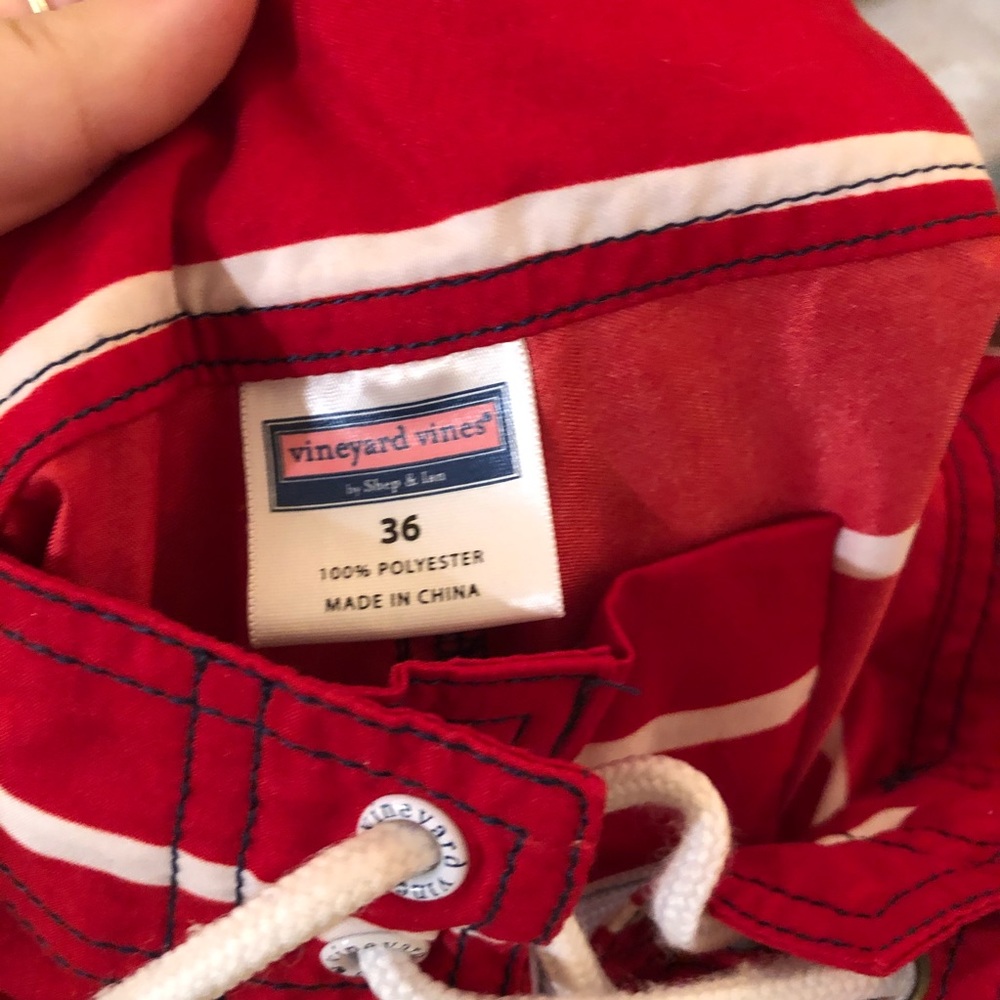 Men’s Vineyard Vines Swim Shorts - Picture 5 of 5
